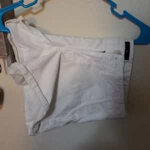 AE stretch white shorts